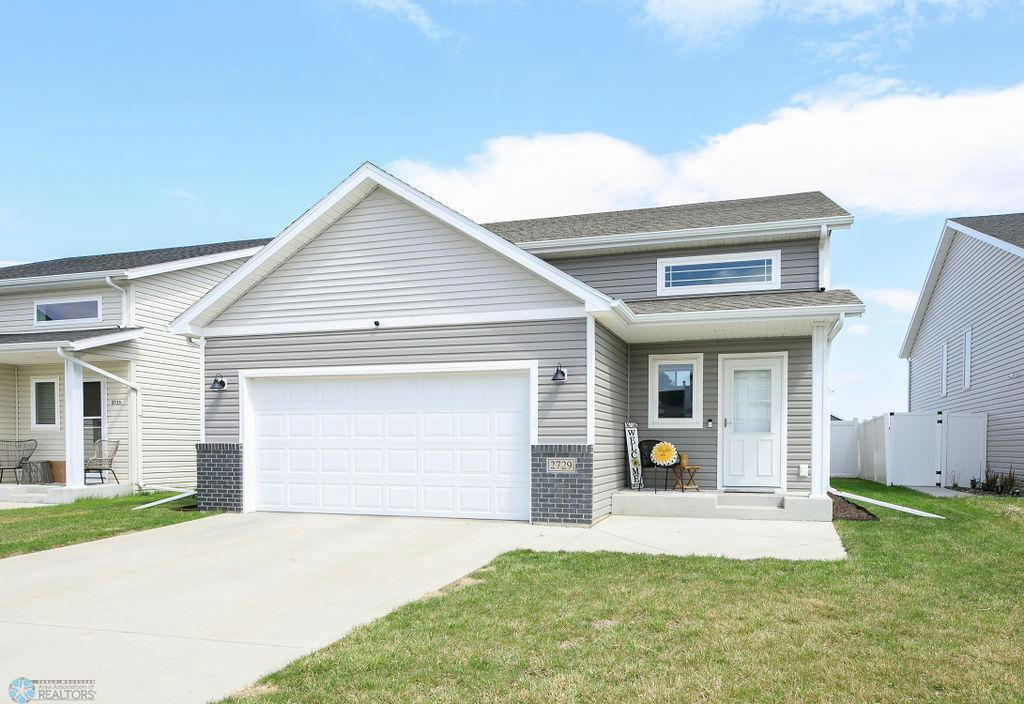 2729 DIVIDE ST W, WEST FARGO, ND 58078, photo 1 of 32