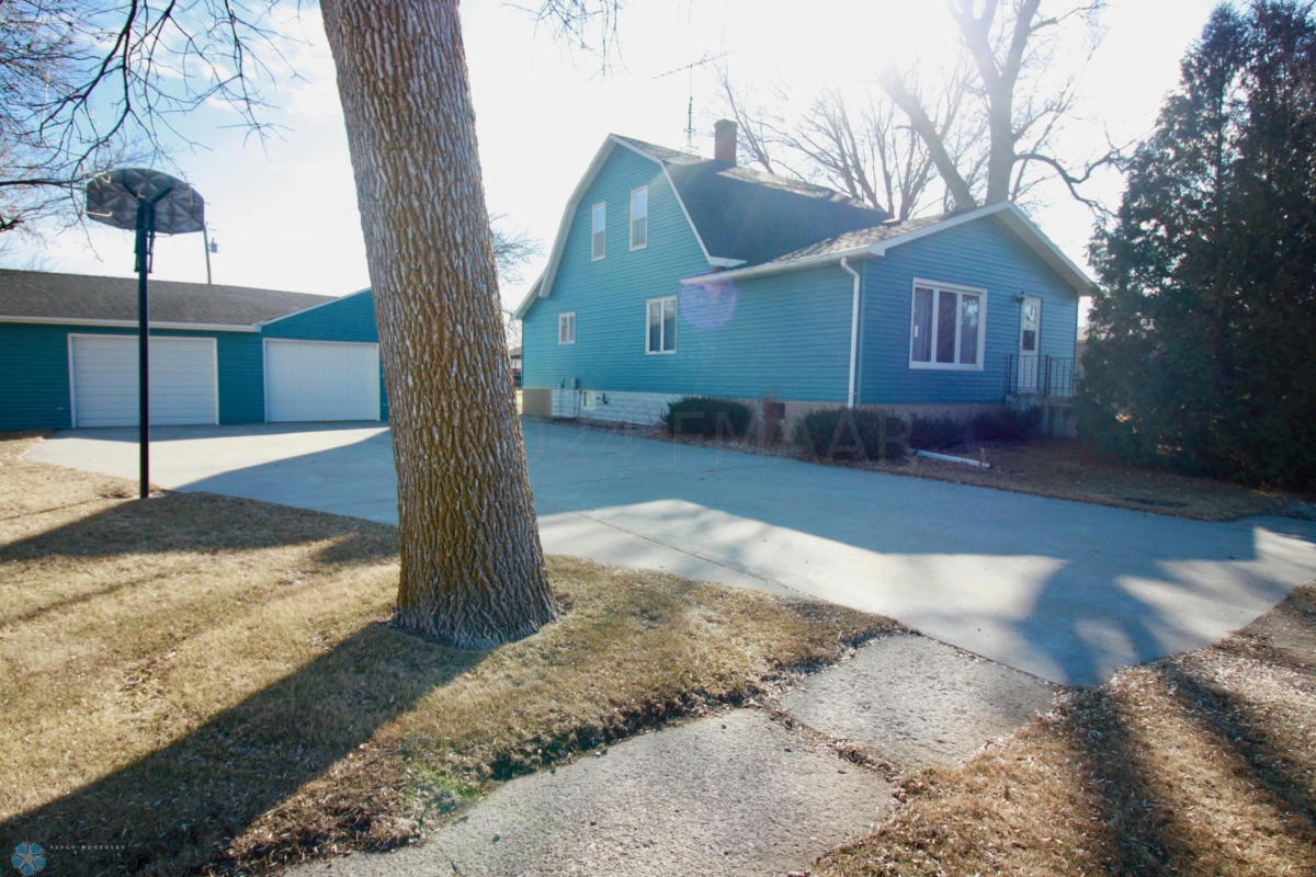 208 2ND ST, GREAT BEND, ND 58075, photo 1 of 47